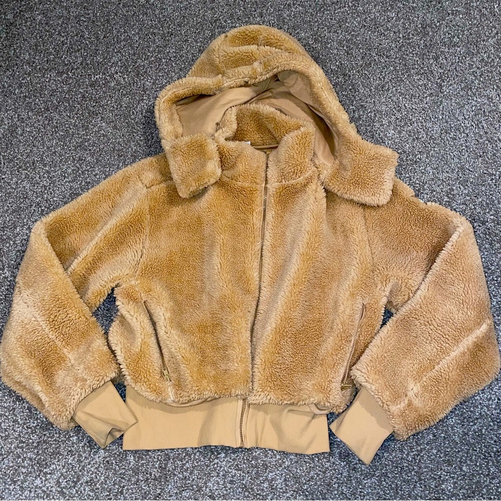 Alo Yoga Sherpa foxy jacket